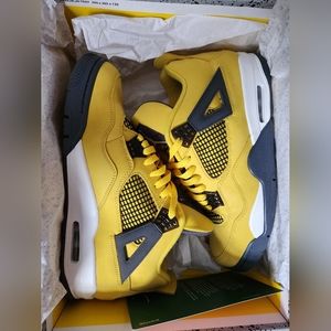 Jordan 4 Retro Lightning